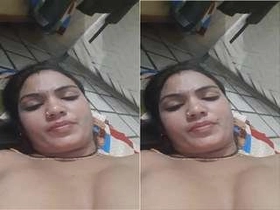 Buxomy bhabhi gives a boob fucking to