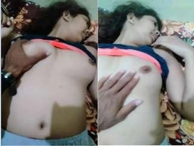 Desi stunner yells in gusto as she