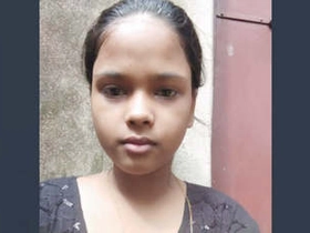 A mind-blowing Indian woman flaunts her
