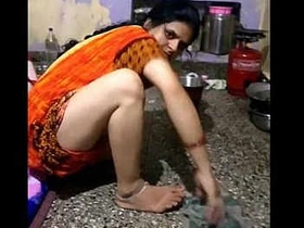 Janaki's stunning hips steal the show in