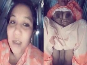 Bangladeshi housewife masturbates and