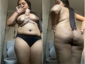 Indian honey Desi gets bare and takes a