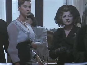 This glamour vid grabs the confusion of
