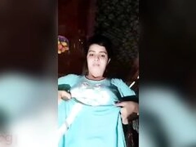 Bangladeshi stunner flaunts her  bod and