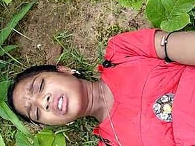 Ultra-cute Indian dame gets outdoor