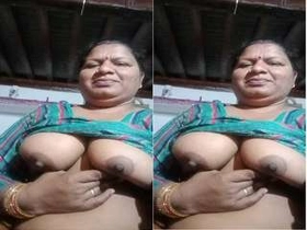 Desi aunty gets crazy with her wand