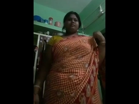 Mature Indian bhabhi in action