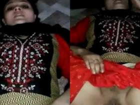 Indian dame jacks and unwraps her