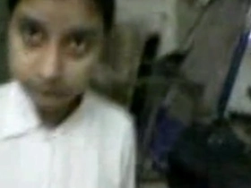 Sri Lankan student gets insane in xnxx