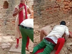 Desi paramour caught in the action of