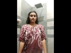 Irfana's tempting striptease in