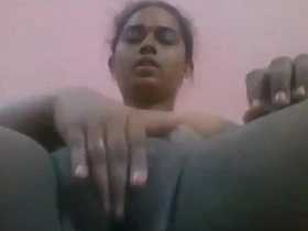 Bhabhi's unshod spreading session