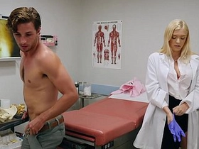 A nurse with a ultra-kinky mind gets it