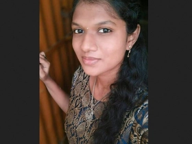 Virginal Tamil girl's MMS demonstrates