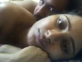 Bhabhi gets enjoyment from cucumber